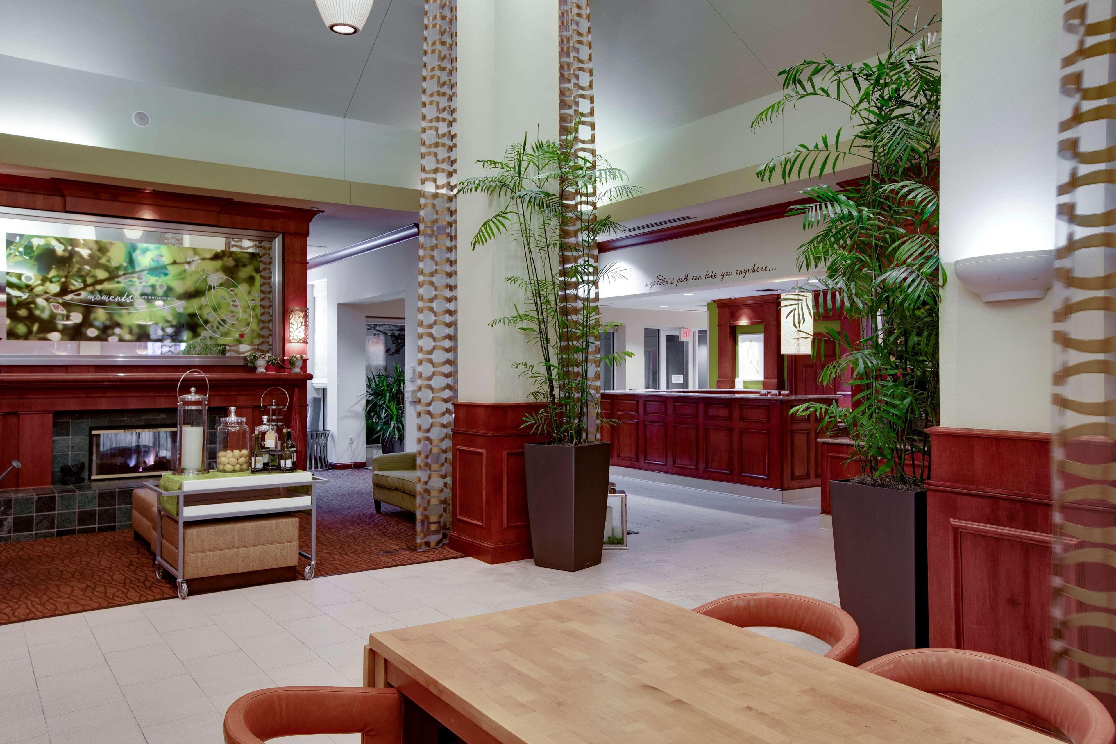 Hotel Hilton Garden Airport