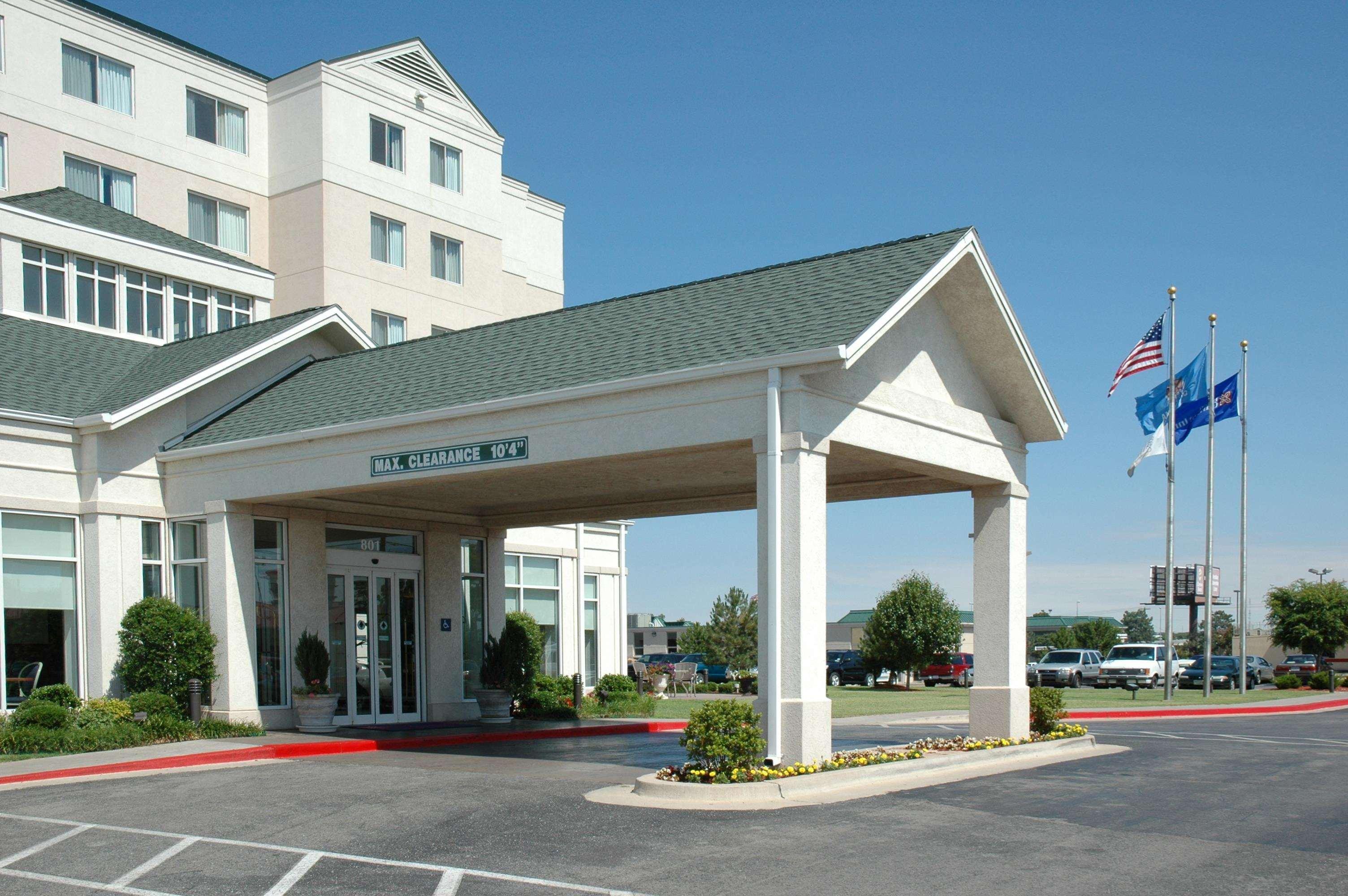 Hilton Garden Airport Hotel 3*