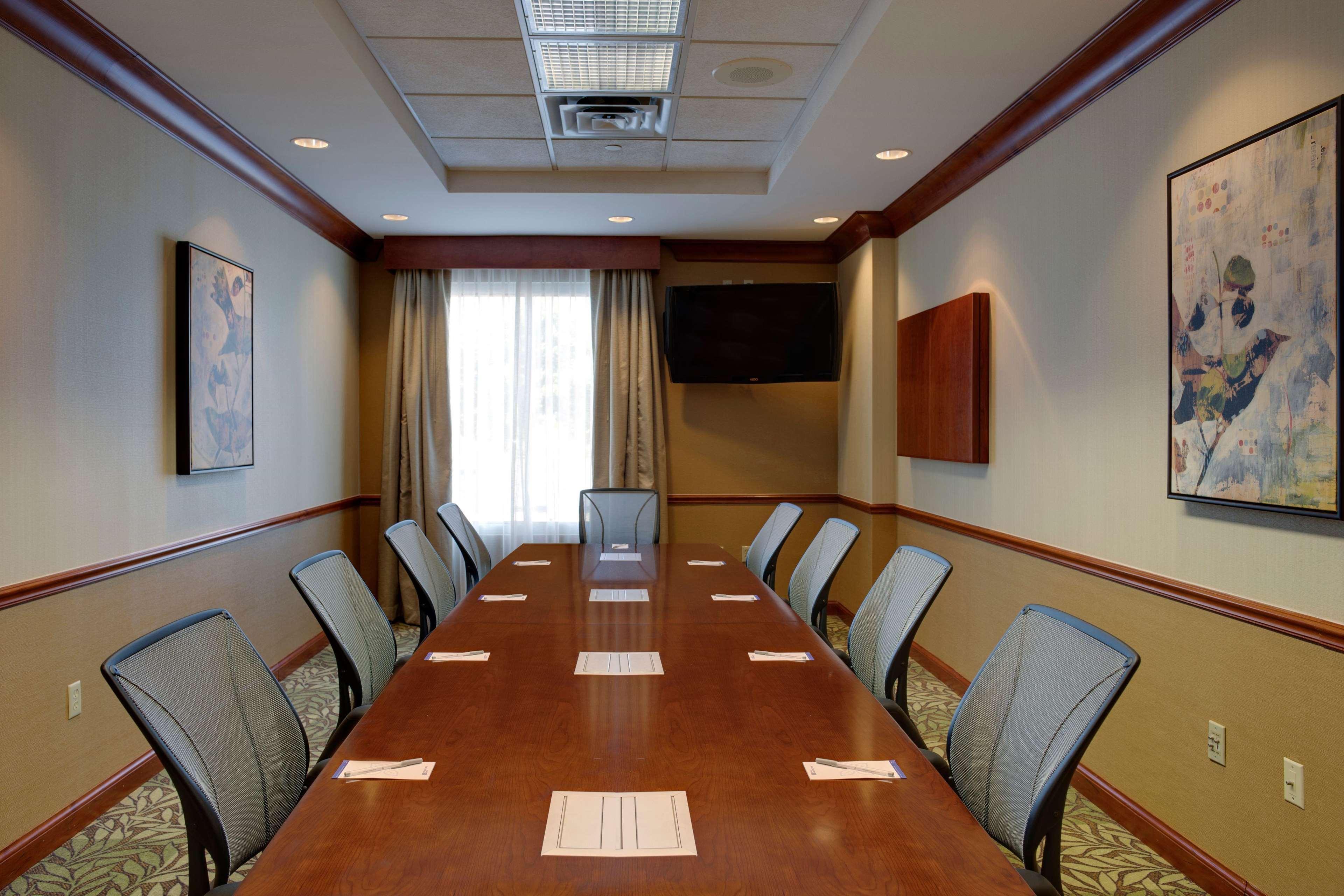 Hotel Hilton Garden Airport