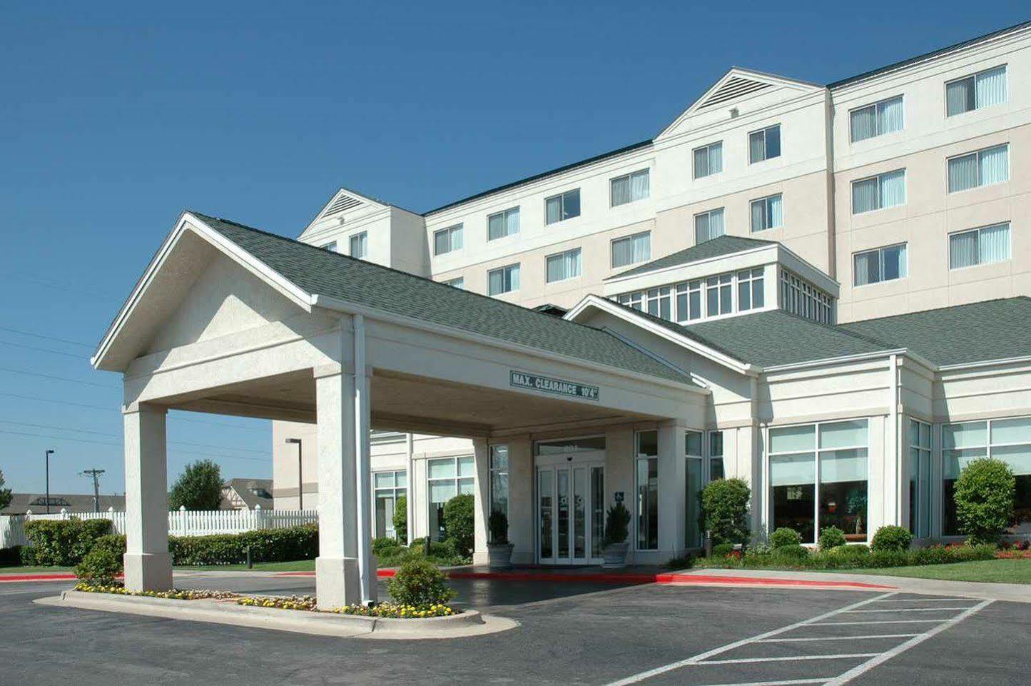 Hilton Garden Airport